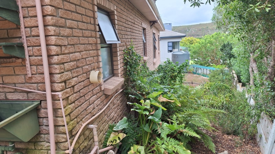 To Let 2 Bedroom Property for Rent in Stilbaai Wes Western Cape